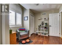27 AMBER DRIVE - 21