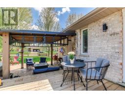 27 AMBER DRIVE - 41