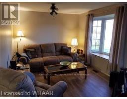 334319 ROSSLAND LINE - 4