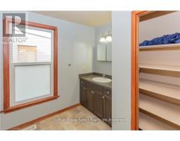 60 WELLINGTON STREET N - 23