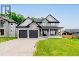 61 SUNVIEW DRIVE - 1