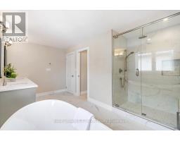 61 SUNVIEW DRIVE - 16