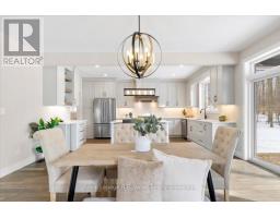 61 SUNVIEW DRIVE - 8