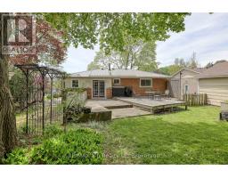 415 LAMPMAN PLACE - 11