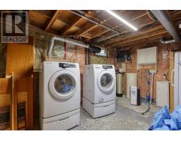 415 LAMPMAN PLACE - 37