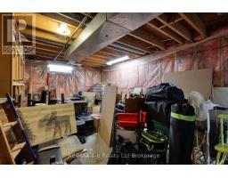415 LAMPMAN PLACE - 38