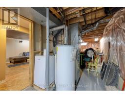 415 LAMPMAN PLACE - 44