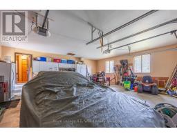44 DEMEYERE AVENUE - 24