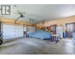 44 DEMEYERE AVENUE - 25