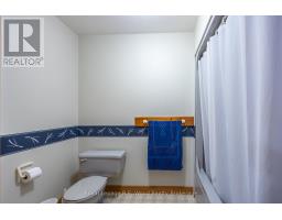 44 DEMEYERE AVENUE - 28