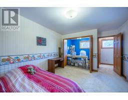 44 DEMEYERE AVENUE - 33