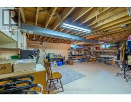 44 DEMEYERE AVENUE - 41