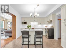 38 CAVANAUGH CRESCENT - 10