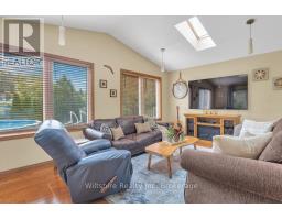 38 CAVANAUGH CRESCENT - 11