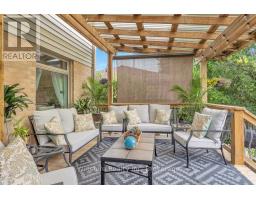 38 CAVANAUGH CRESCENT - 26