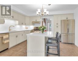 38 CAVANAUGH CRESCENT - 7