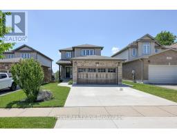 867 FRONTENAC CRESCENT - 2