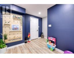 867 FRONTENAC CRESCENT - 21