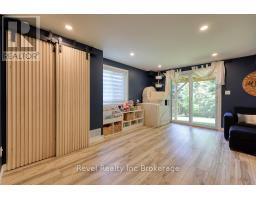 867 FRONTENAC CRESCENT - 22