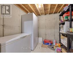 867 FRONTENAC CRESCENT - 26