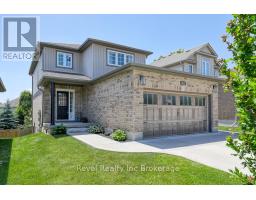 867 FRONTENAC CRESCENT - 3