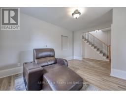 15 ALBERT STREET W - 13
