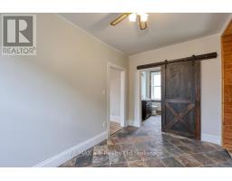 15 ALBERT STREET W - 17
