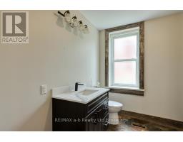 15 ALBERT STREET W - 18