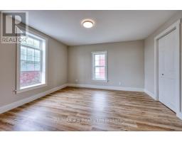 15 ALBERT STREET W - 24