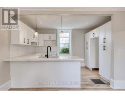 15 ALBERT STREET W - 5