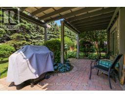 7 LYNDALE ROAD - 27