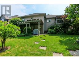 7 LYNDALE ROAD - 30