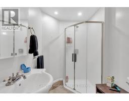 686 GOSHEN ROAD - 34