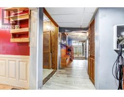 186 CHARLES STREET E - 12