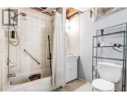 186 CHARLES STREET E - 23