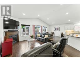 107 APPLEWOOD STREET - 8