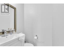 1012B NESBITT CRESCENT S - 14