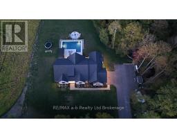 592 CARSON SIDE ROAD - 2