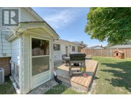 5 DEAN CRESCENT - 40