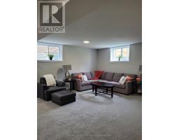 22 MATHESON CRESCENT - 19