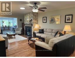 65 EDWIN CRESCENT - 12