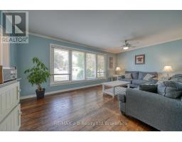 8 DEAN CRESCENT - 14