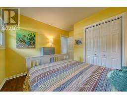 8 DEAN CRESCENT - 23