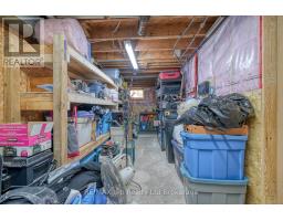 8 DEAN CRESCENT - 38