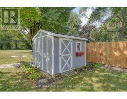8 DEAN CRESCENT - 41