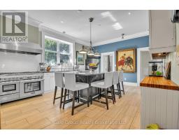 105 VANSITTART AVENUE - 17