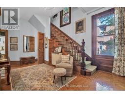 105 VANSITTART AVENUE - 23
