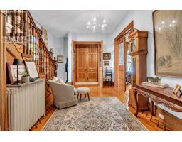 105 VANSITTART AVENUE - 24