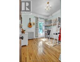 105 VANSITTART AVENUE - 36