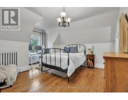105 VANSITTART AVENUE - 43